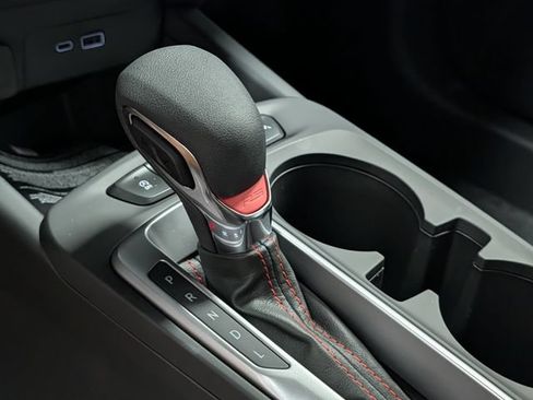 New 2026 Chevrolet Trax RS w/ Sunroof Package FWD image 24