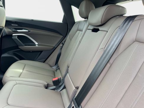 New 2025 Audi Q5 Prestige image 12