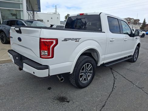 Used 2017 Ford F150 XLT w/ Equipment Group 302A Luxury image 6