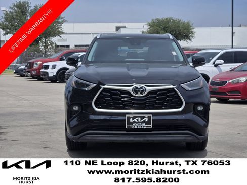 Used 2022 Toyota Highlander XLE FWD image 10