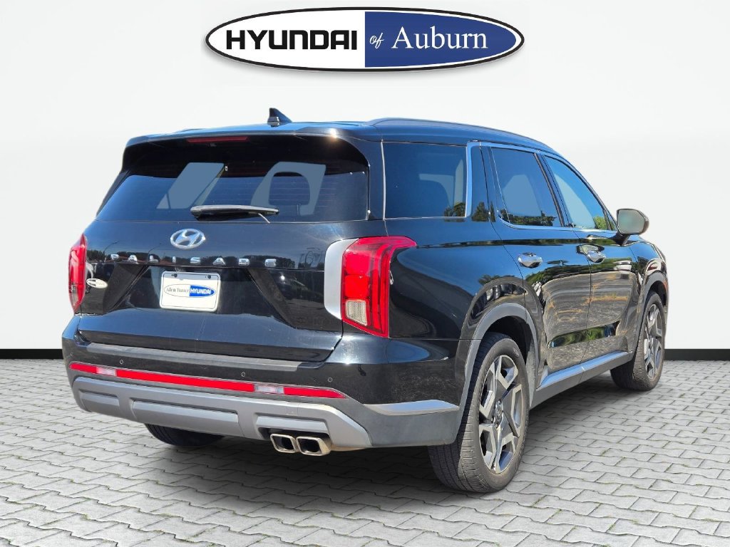 Used 2023 Hyundai Palisade SEL w/ Premium Package FWD image 5