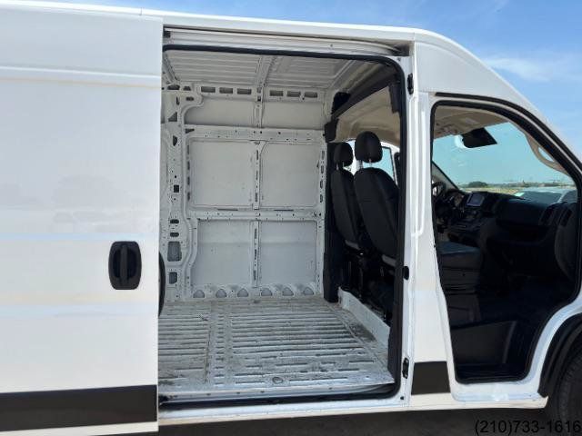Used 2023 RAM ProMaster 2500 FWD image 25