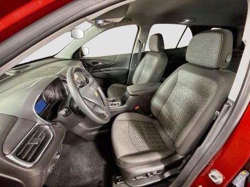 Used 2024 Chevrolet Equinox LT AWD/4WD image 14