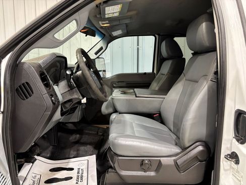 Used 2013 Ford F250 XL w/ Skid Plate Pkg image 11