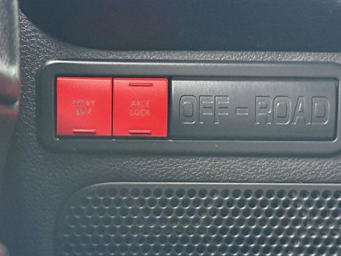 Used 2017 Jeep Wrangler Rubicon image 32