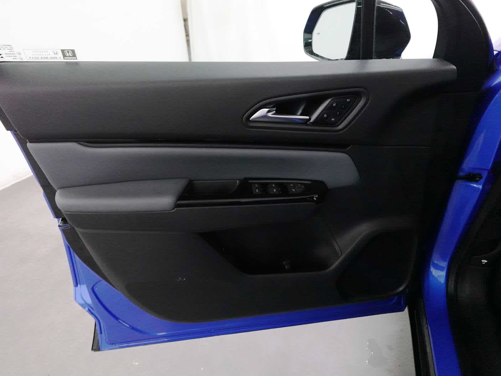 Used 2024 Honda Prologue Touring image 10
