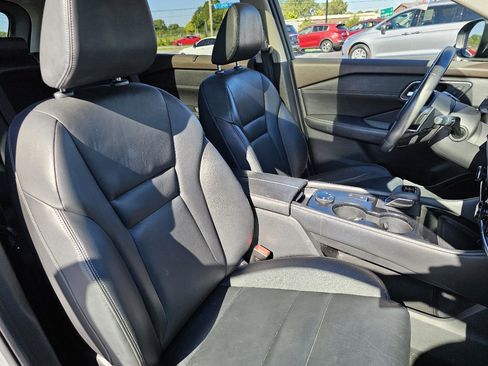 Used 2021 Nissan Rogue SL w/ Premium Package image 24