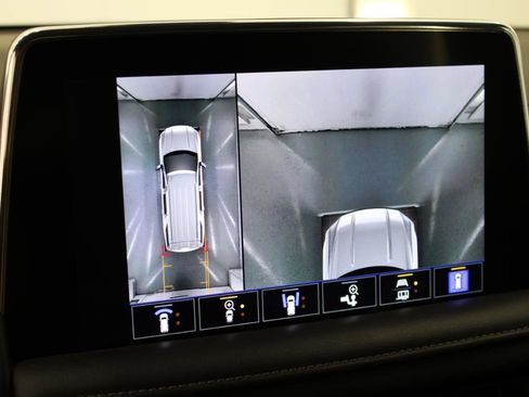 Used 2022 GMC Yukon SLT w/ SLT Premium Package image 60