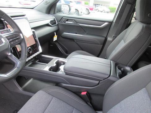 New 2026 GMC Acadia Elevation FWD image 16