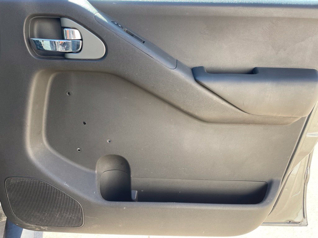Used 2008 Nissan Frontier NISMO w/ Moonroof Pkg RWD image 21
