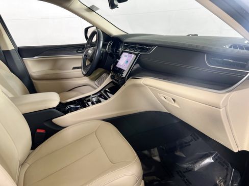 Used 2022 Jeep Grand Cherokee Limited w/ Trailer Tow Prep Group (B) image 28