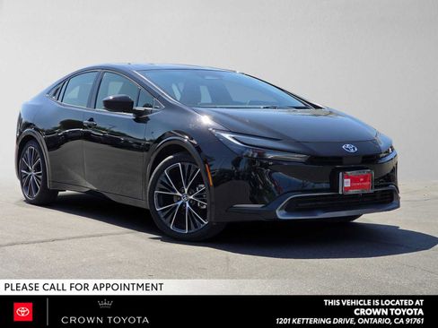 Certified 2026 Toyota Prius XLE FWD image 1