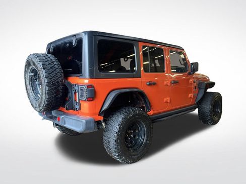 Used 2020 Jeep Wrangler Unlimited Sahara AWD/4WD image 6