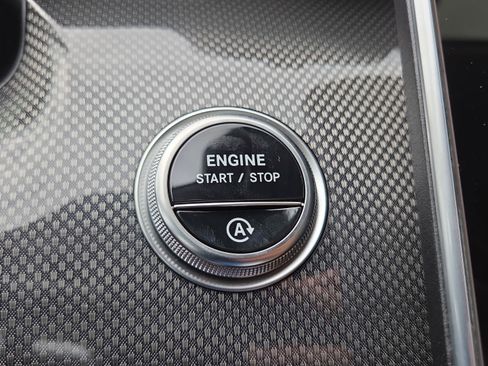 New 2026 Mercedes-Benz C 300 Sedan image 36