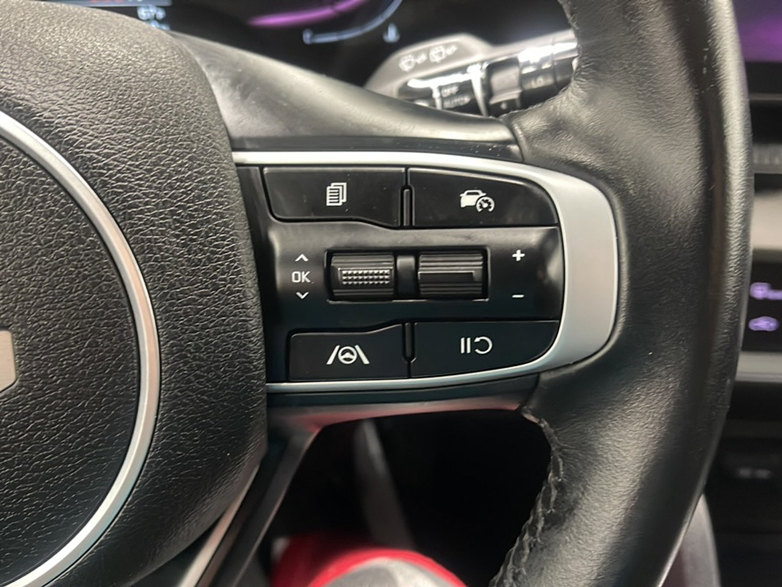 Used 2023 Kia Sportage EX FWD image 7
