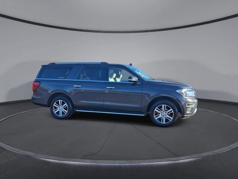 Used 2023 Ford Expedition Max Limited image 9