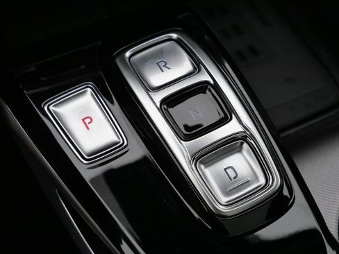 Used 2023 Hyundai Sonata Limited image 25