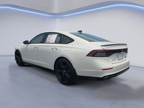 Used 2023 Honda Accord Sport image 3