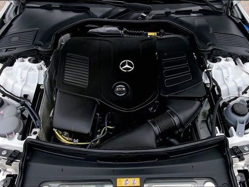 Used 2025 Mercedes-Benz C 300 4MATIC Sedan image 26