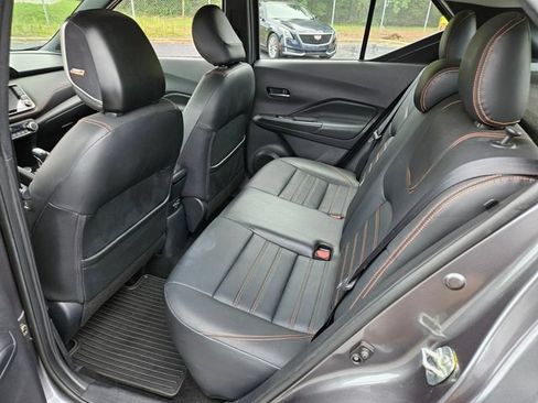 Used 2019 Nissan Kicks SR w/ SR Premium Package FWD image 10