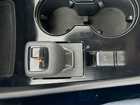 Used 2023 Nissan Rogue SV FWD image 24