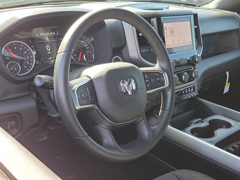 New 2026 RAM 1500 Express AWD/4WD image 3