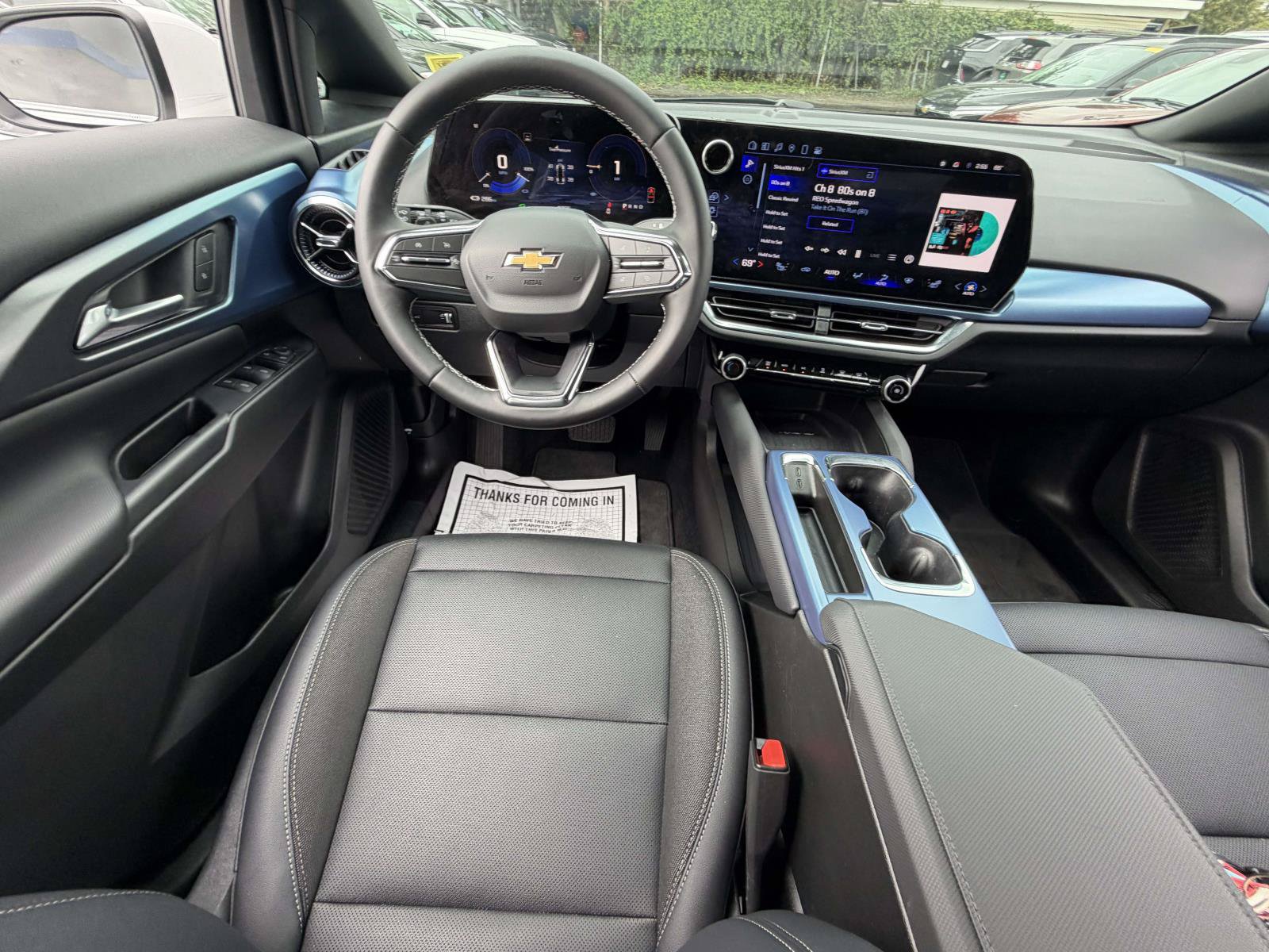 Used 2025 Chevrolet Equinox EV LT w/ Convenience Package FWD image 13