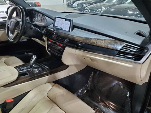 Used 2018 BMW X5 xDrive40e AWD/4WD image 14