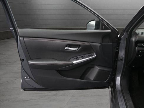 Used 2021 Nissan Sentra SR image 11