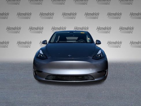 Used 2024 Tesla Model Y Long Range image 5