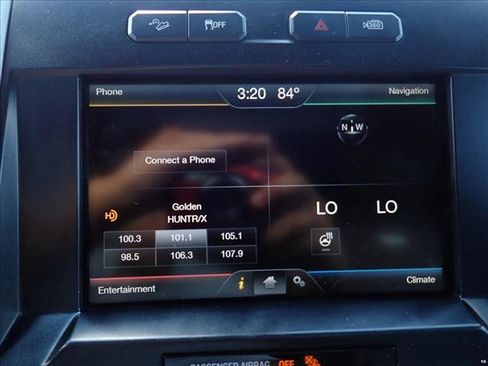 Used 2015 Ford F150 Platinum w/ Equipment Group 701A Luxury AWD/4WD image 5