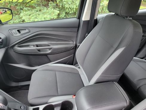 Used 2016 Ford Escape S FWD image 33