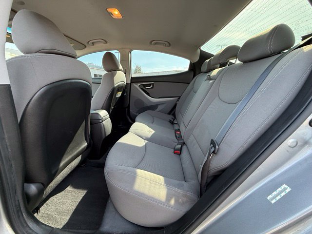 Used 2015 Hyundai Elantra SE w/ Option Group 02 FWD image 11
