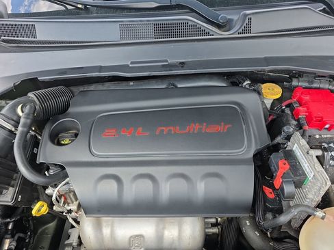 Used 2019 Jeep Compass Latitude w/ Cold Weather Group AWD/4WD image 25