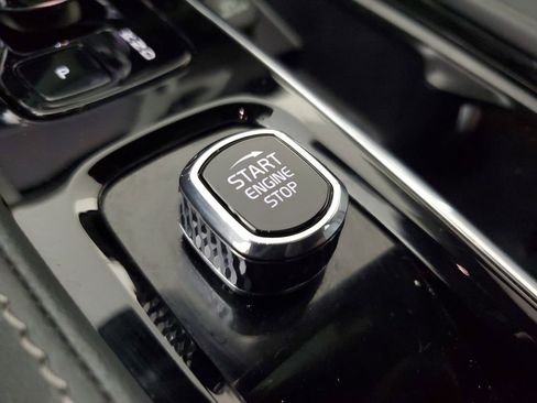 Certified 2023 Volvo XC90 T8 Ultimate w/ Protection Package Premier image 35