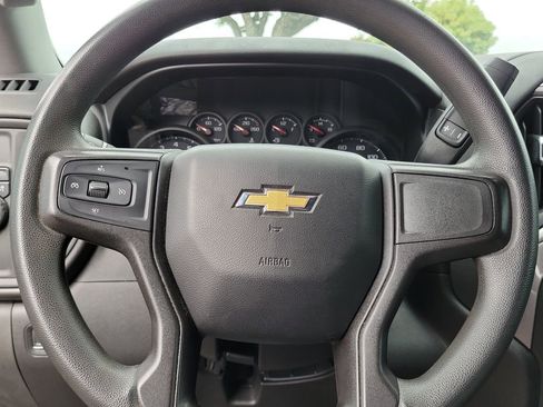 Used 2021 Chevrolet Silverado 1500 Custom image 12