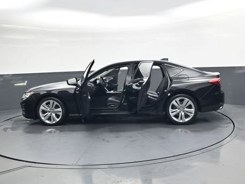 Used 2023 Acura TLX w/ Technology Package image 41