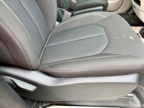 Used 2023 Chrysler Voyager LX FWD image 21