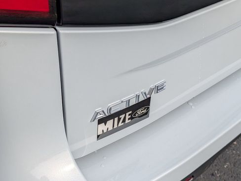 New 2025 Ford Expedition Active image 18