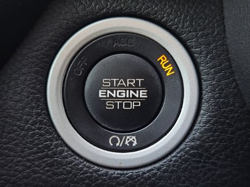 Used 2020 RAM 1500 Big Horn AWD/4WD image 20