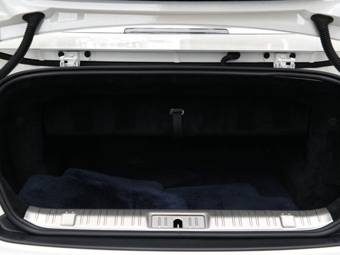 Used 2020 Rolls-Royce Dawn RWD image 17