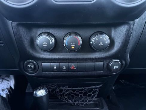 Used 2016 Jeep Wrangler Unlimited Sport w/ Quick Order Package 24S AWD/4WD image 20