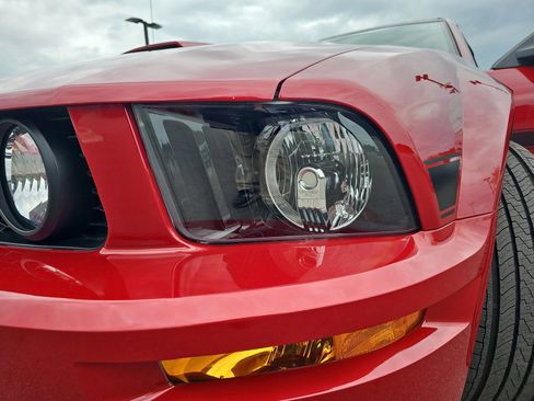 Used 2009 Ford Mustang GT RWD image 30