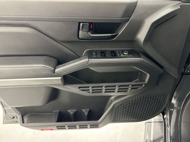 Used 2024 Toyota Tacoma SR5 AWD/4WD image 19