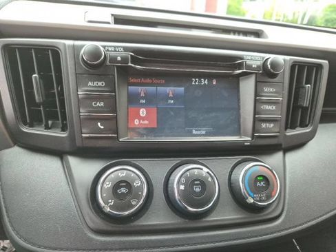 Used 2017 Toyota RAV4 LE w/ All Weather Liner Package AWD/4WD image 22