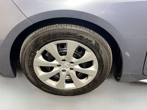 Used 2025 Toyota Corolla LE image 13