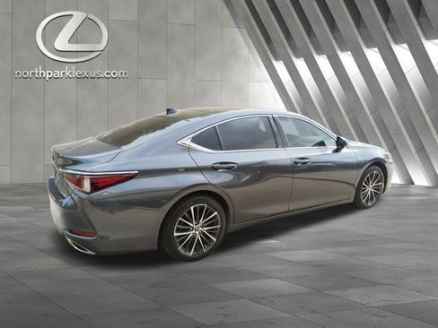 Used 2022 Lexus ES 350 w/ Premium Package FWD image 6