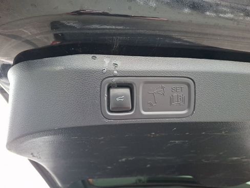 Used 2024 Ford Expedition Limited image 31