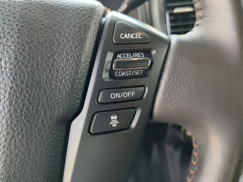 Used 2021 Nissan Titan PRO-4X w/ Pro-4x Convenience Package AWD/4WD image 29