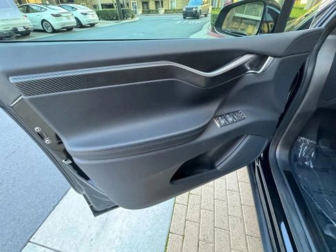 Used 2021 Tesla Model X Long Range image 44